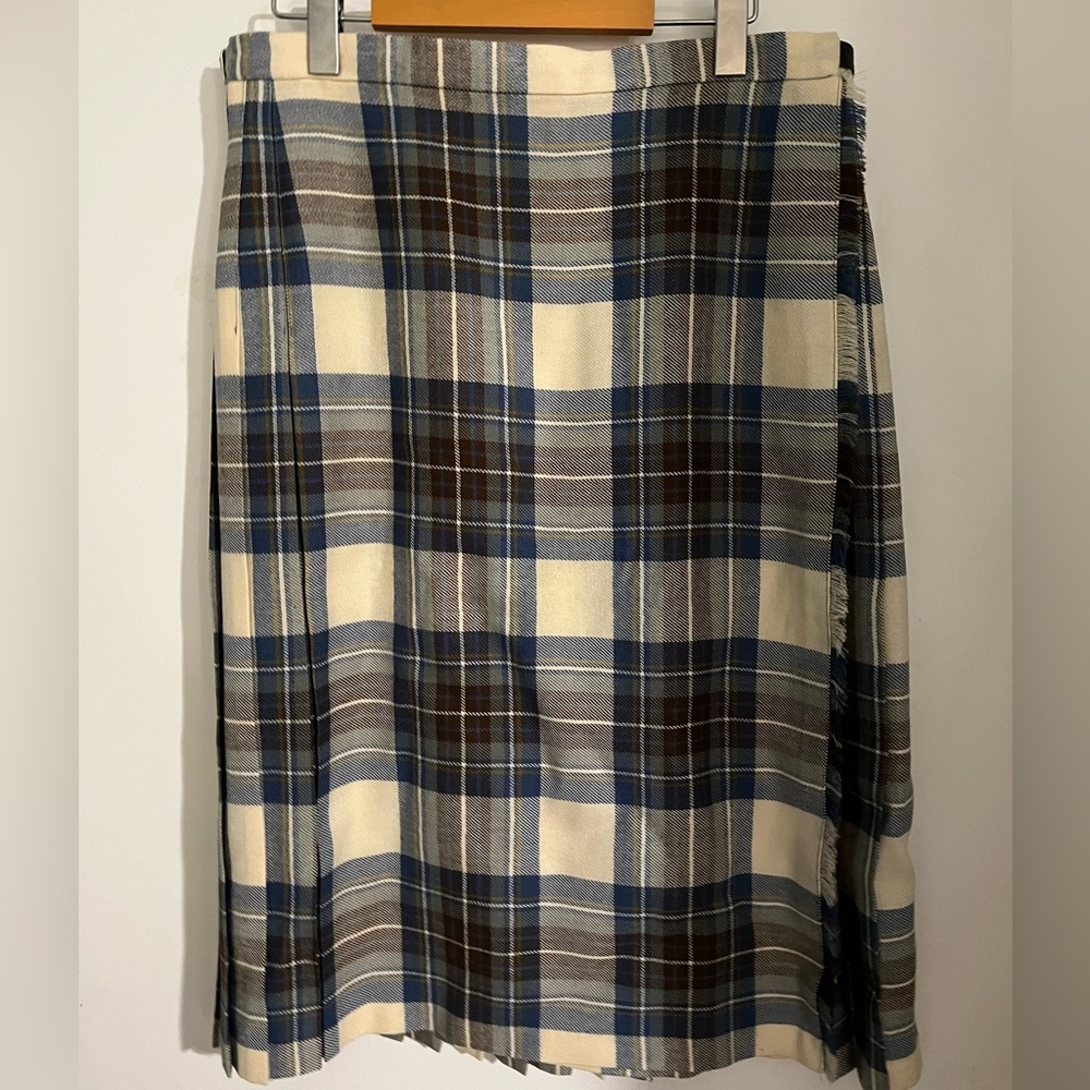 Elegant Plaid A-Line Skirt in Blue and Brown. Waist 31”